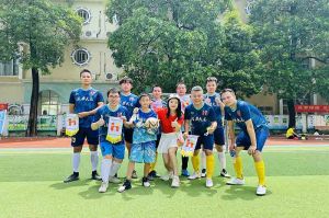 “足”够精彩！ly(中国)集团“足”梦大龙街首届五人制男子公益足球赛